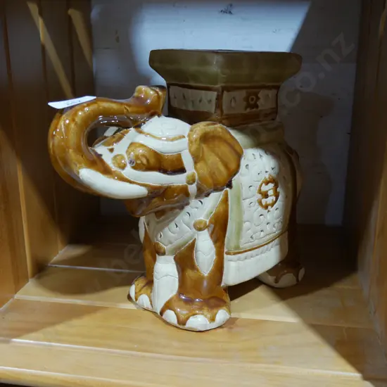 Elephant plant stand