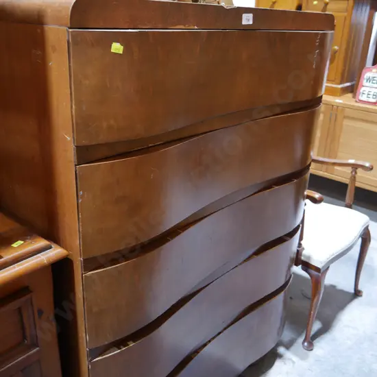 Chest of drawers