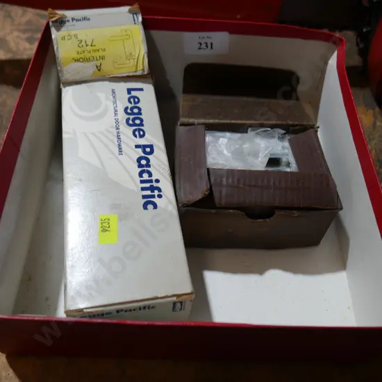 Door hinges and door handle