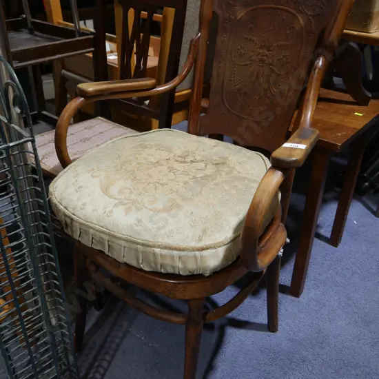 2 vintage chairs
