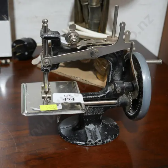 Peter pan miniature sewing machine