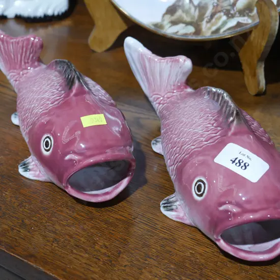 Pair wall pocket fish