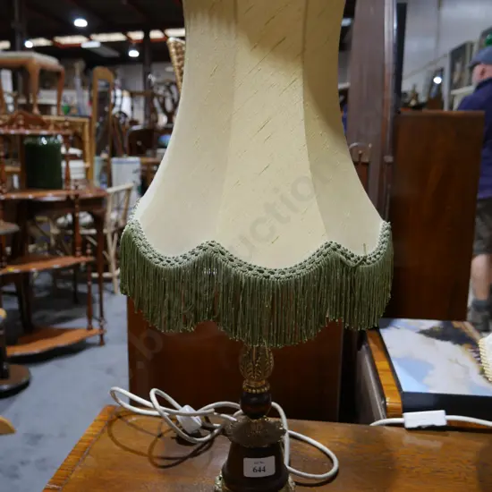 Table lamp