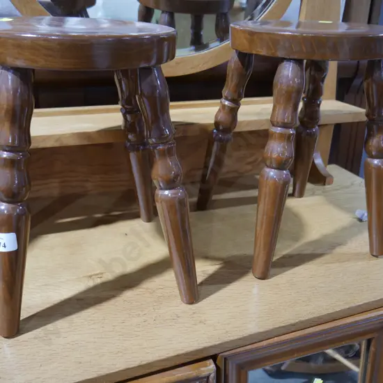 2 stools