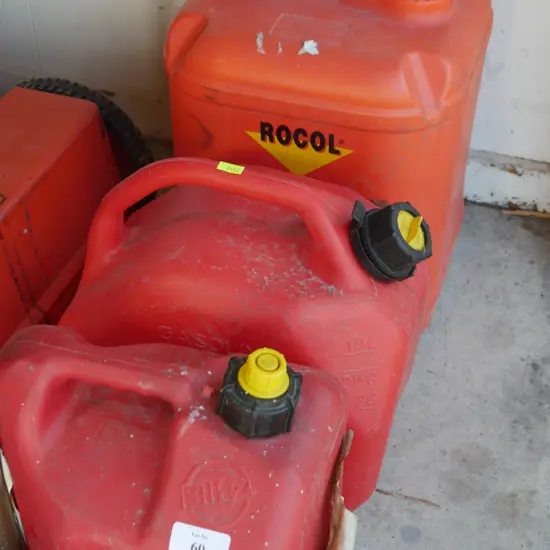 3 gas cans