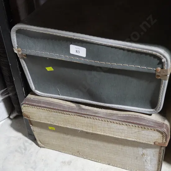 2 vintage suitcases
