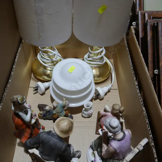 Figurines, lamps