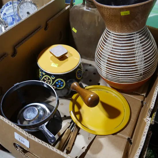 Crown Lynn hotty, fondue set