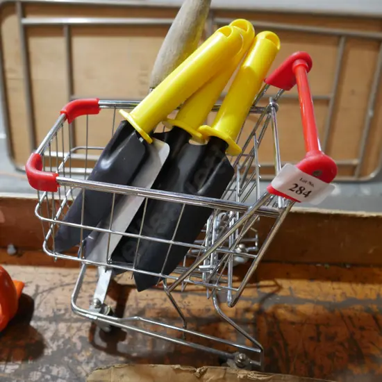 Mini trolley and trowels