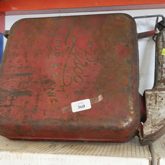 Lesco petrol can