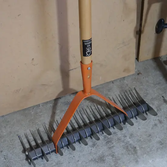 Scarifier rake