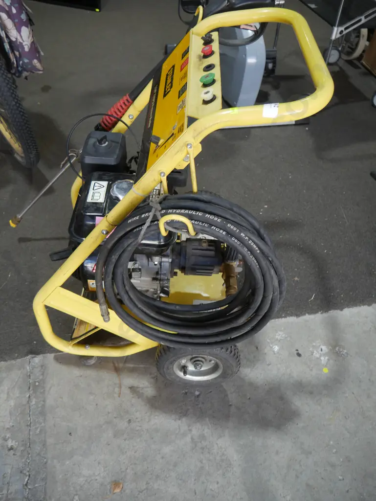 Stanley water blaster Image 1++