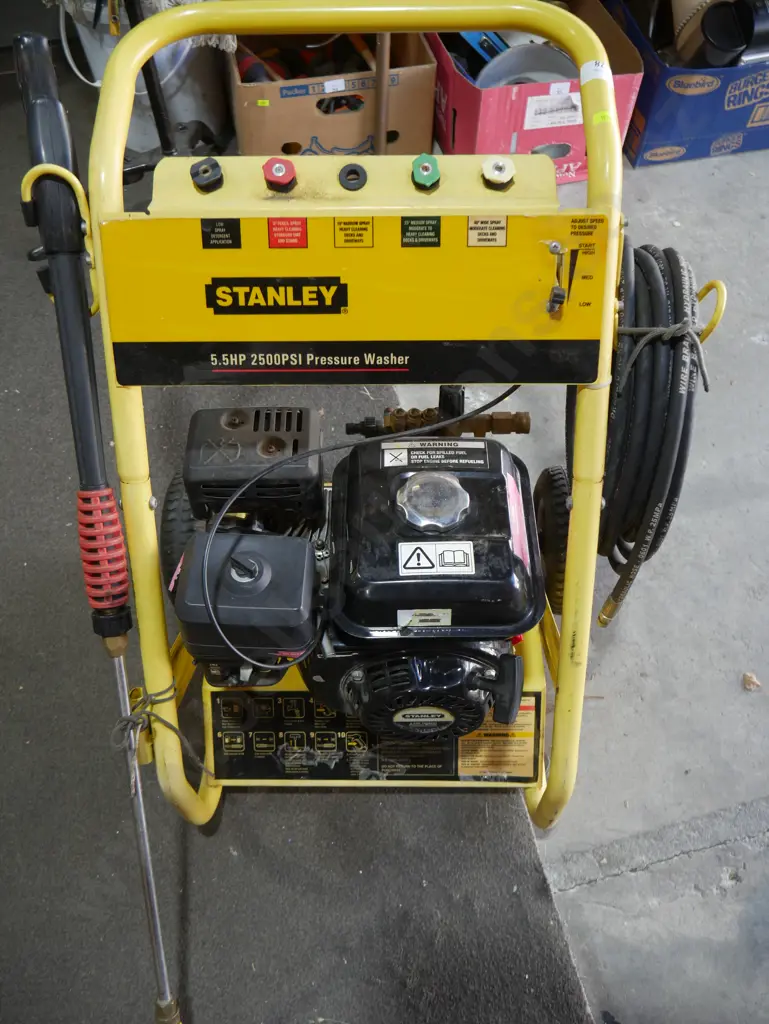 Stanley water blaster Image 1++