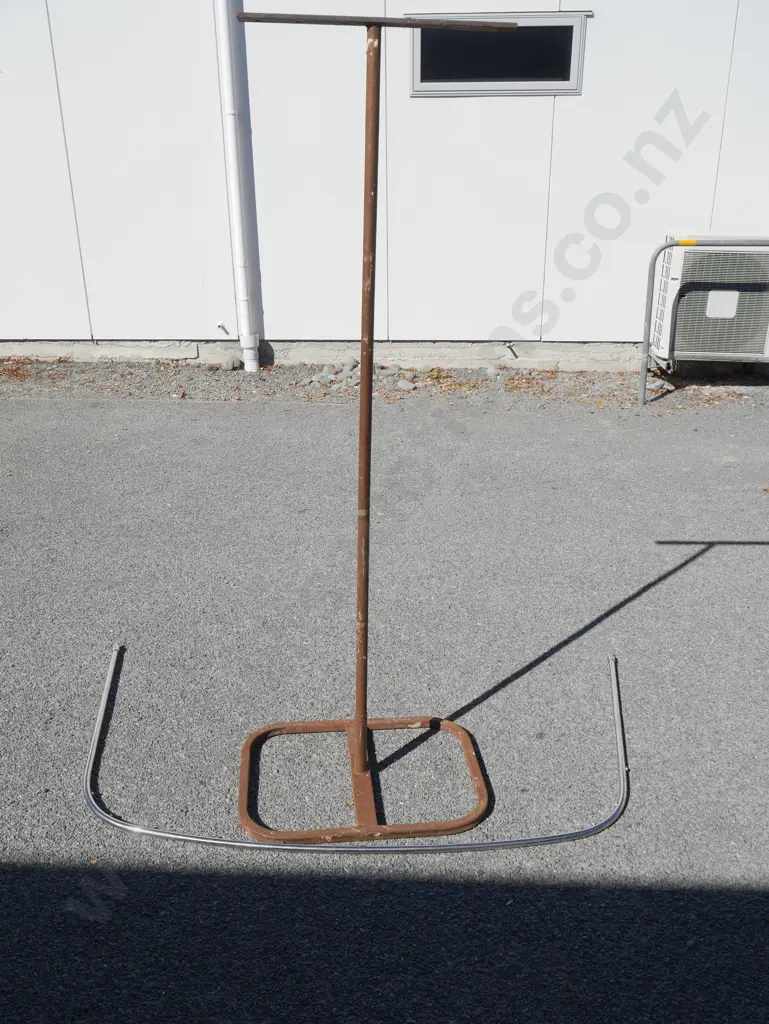 Workshop light stand Image 1++