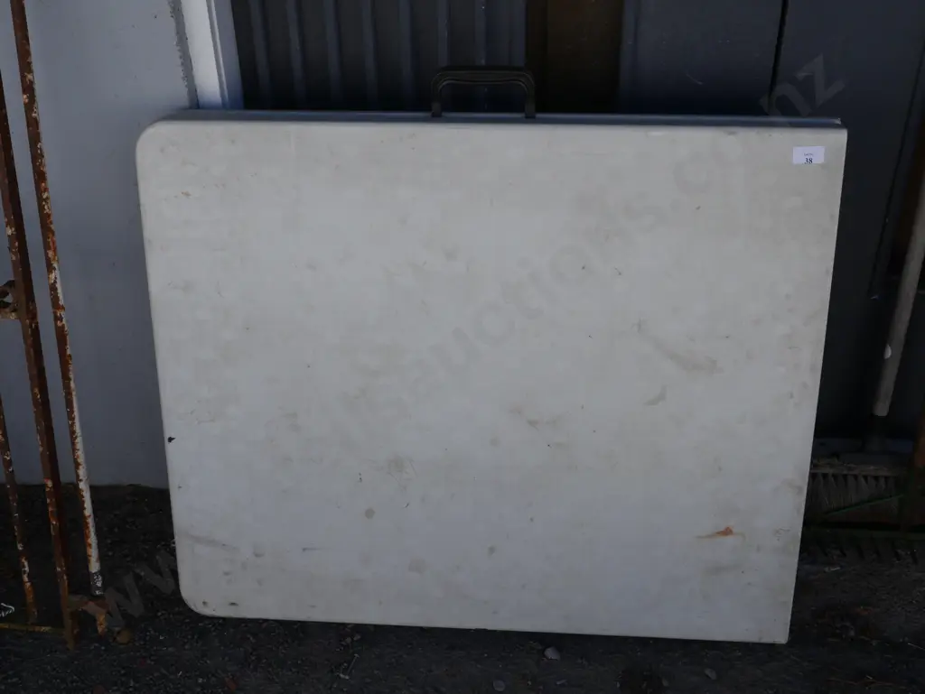 Trestle table Image 1++