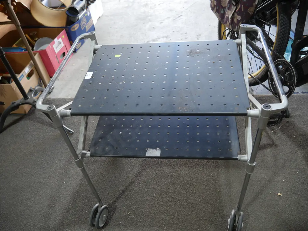 Metal folding trolley Image 1++