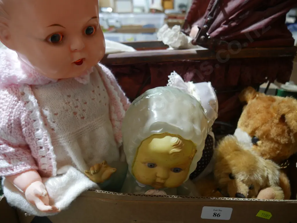 Dolls & bears Image 1++