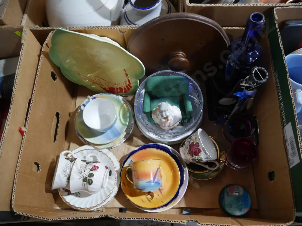 China and glassware Image 1++