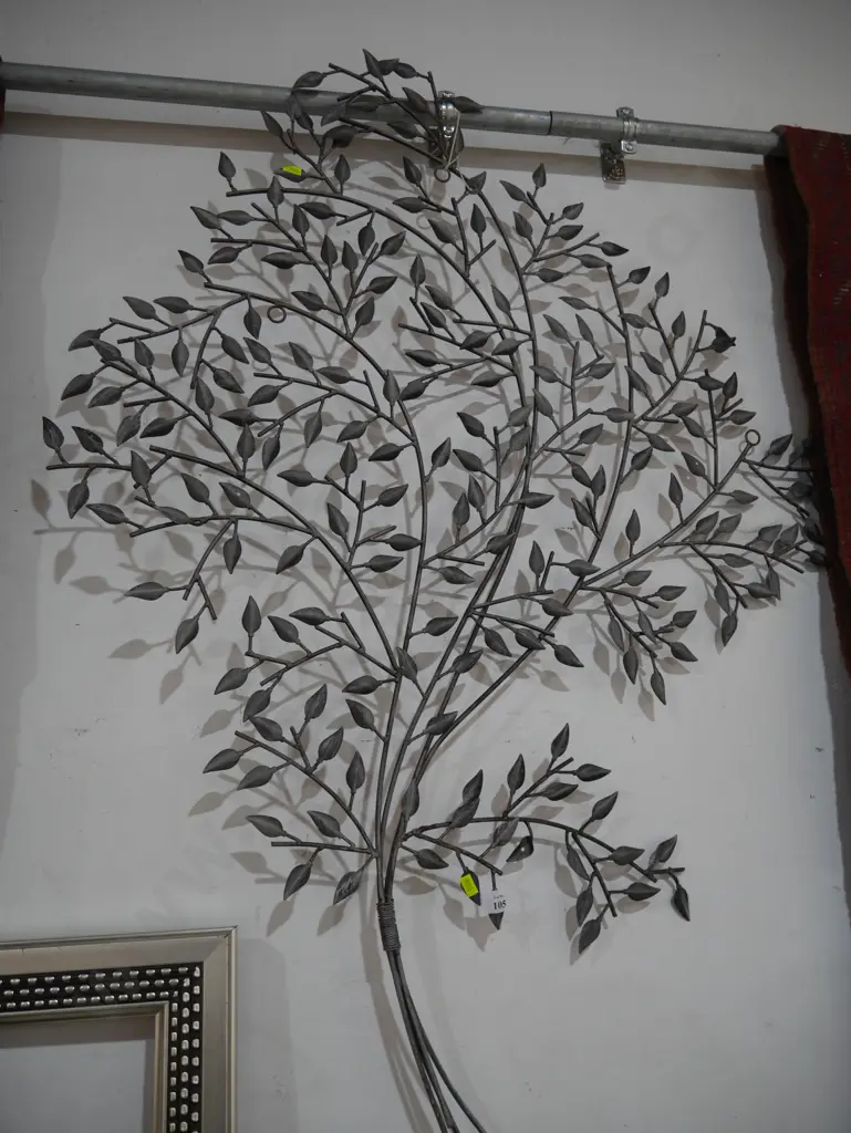 Metal wall hanging tree Image 1++