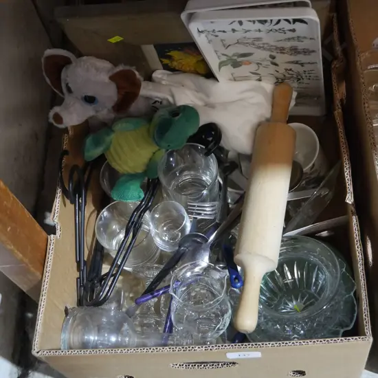 Glassware, teddy bear plates