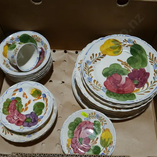 Belle fiore plates and bowls