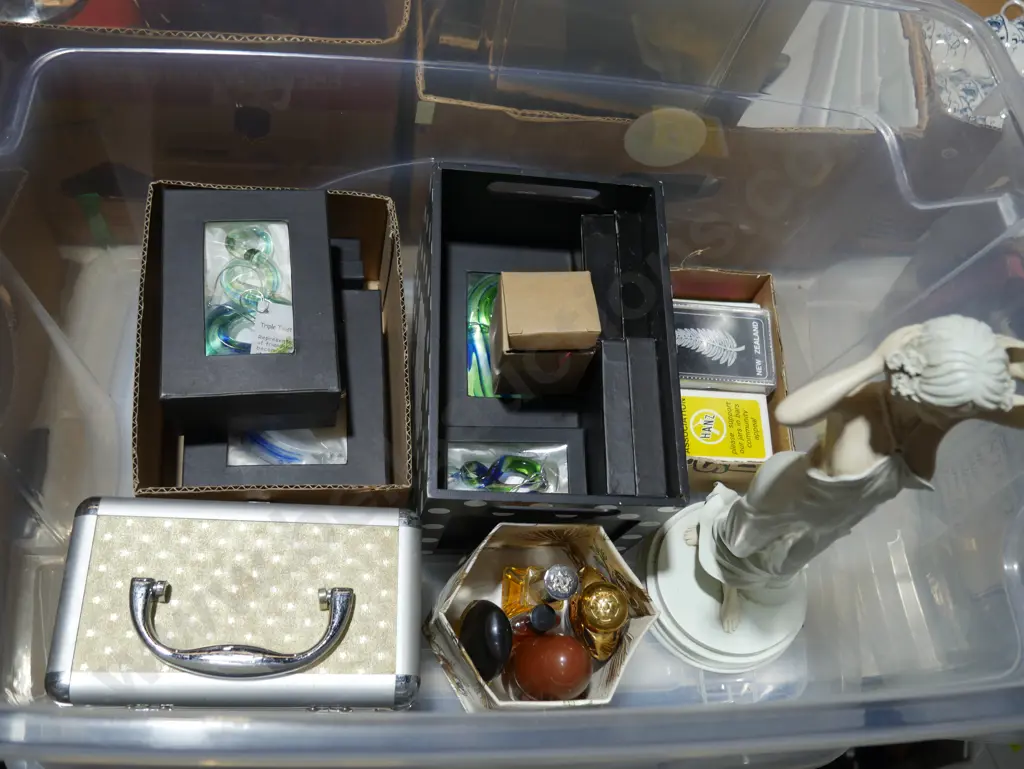 Perfume, jewellery box, art glass Image 1++