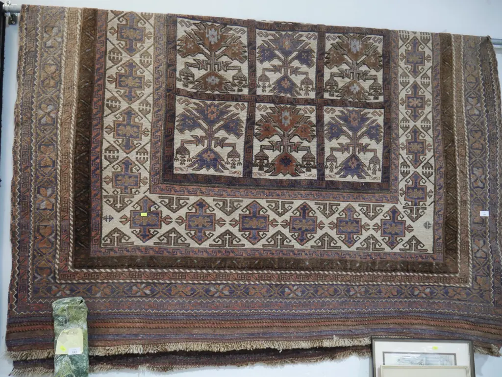 Large floor rug Image 1++