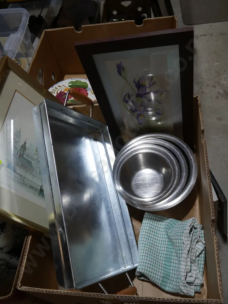 Bowls, tray, artwork Image 1++