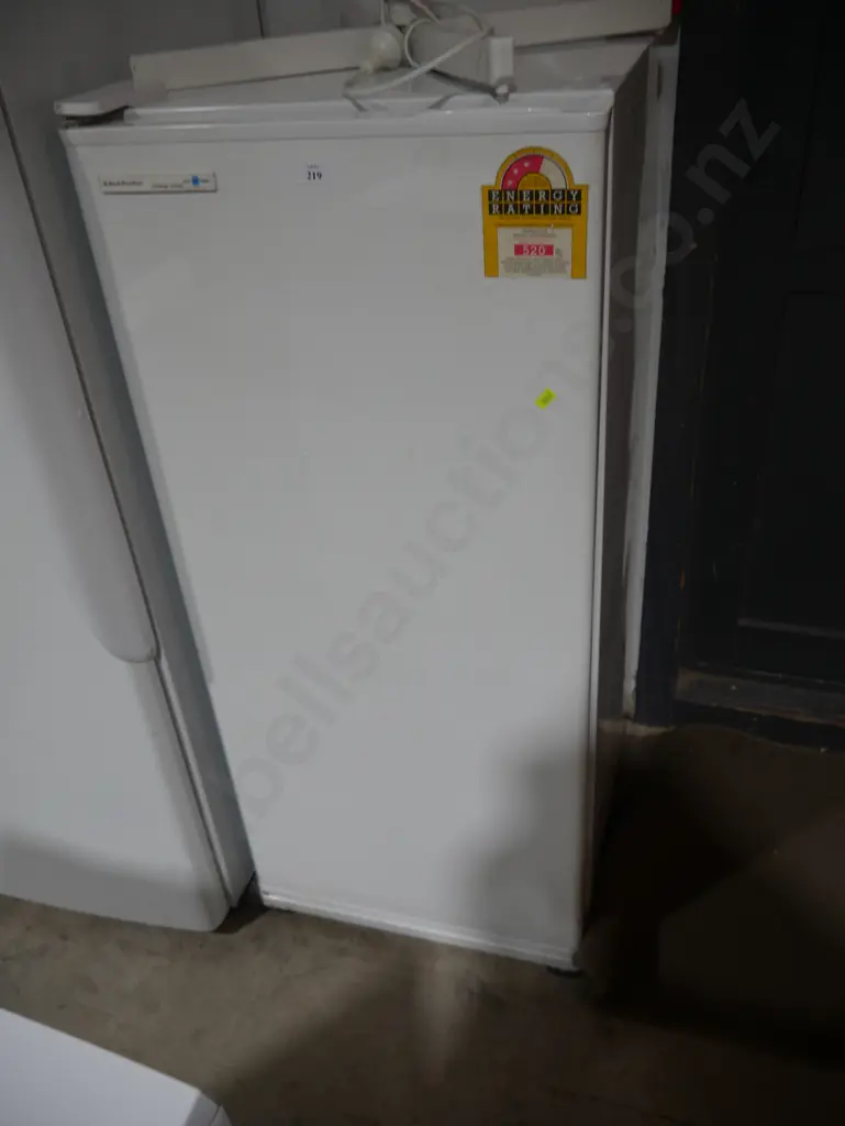 Kelvinator freezer Image 1++