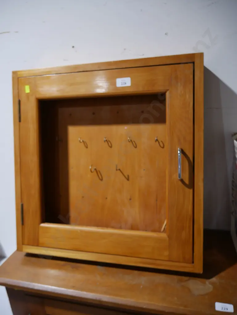 Key case - no glass front Image 1++