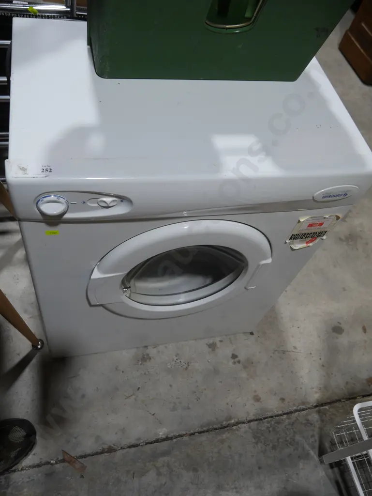 Simpson clothes dryer Image 1++