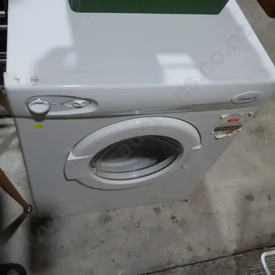 Simpson clothes dryer