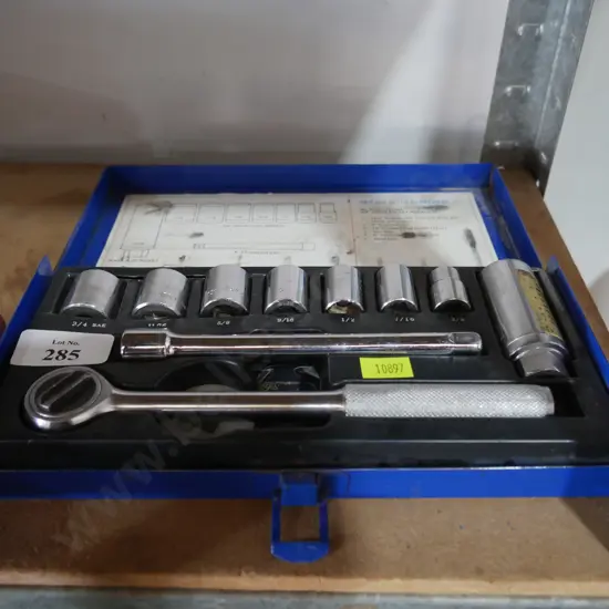 Socket set