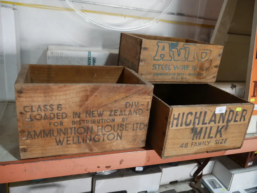 Advertising boxes Image 1++