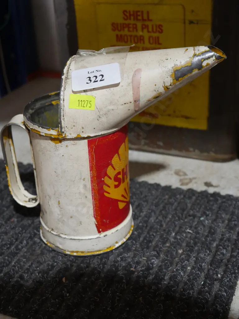 Shell oil pourer Image 1++