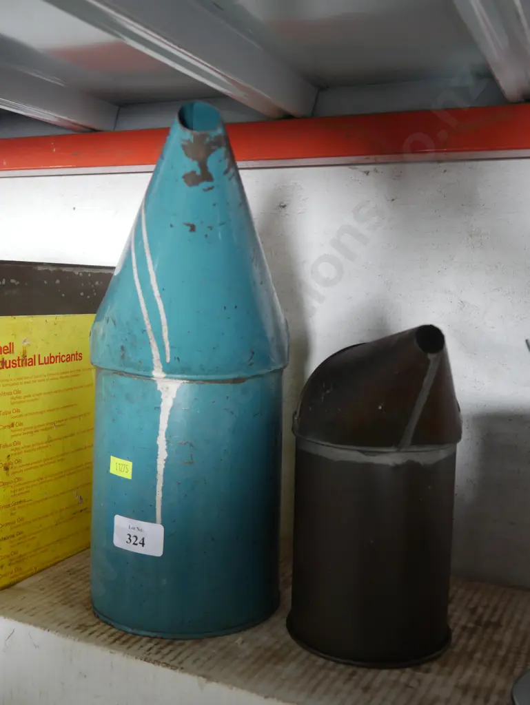 Oil pourers Image 1++