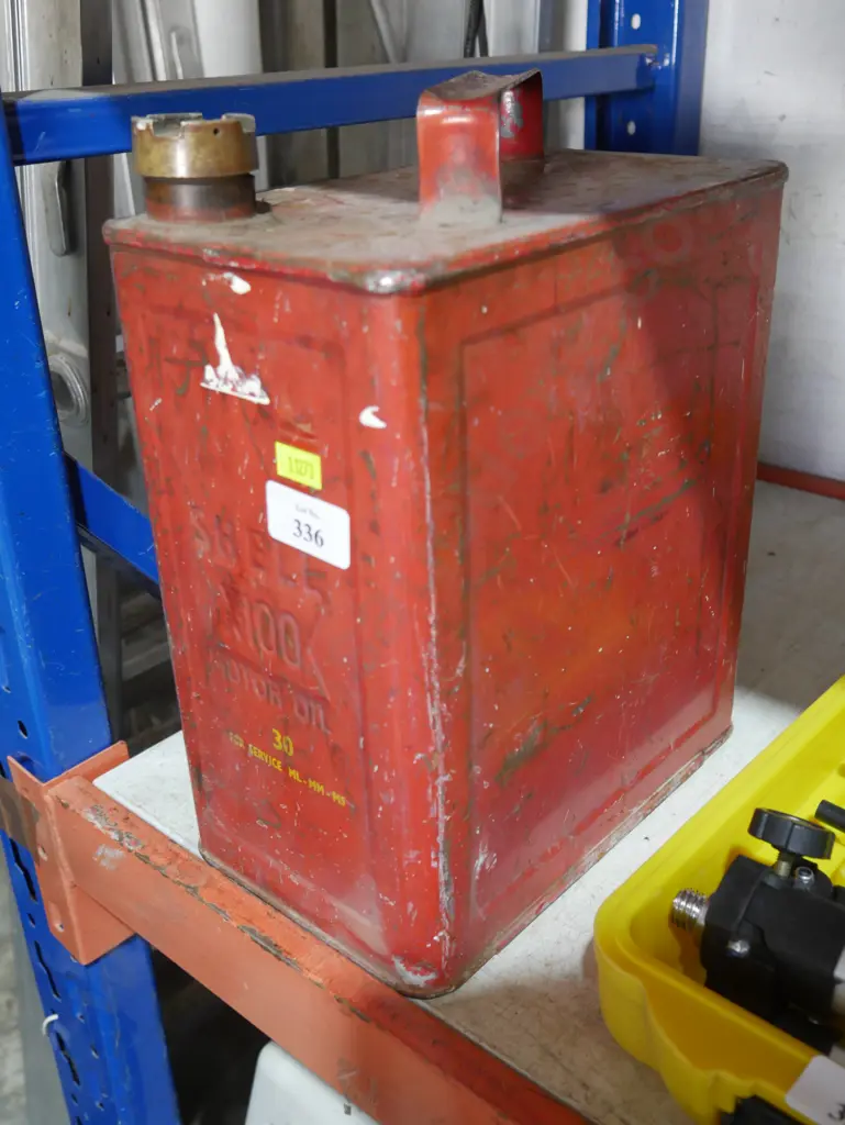 Shell petrol can Image 1++