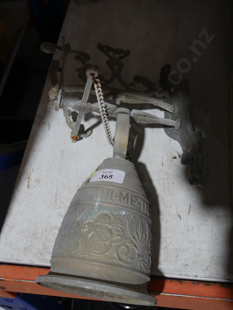 Wall hanging Bell Image 1++