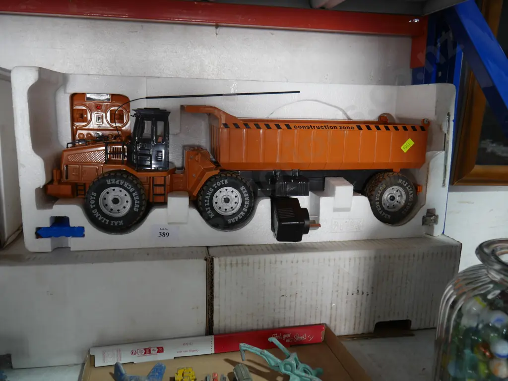 Remote control dump truck Image 1++