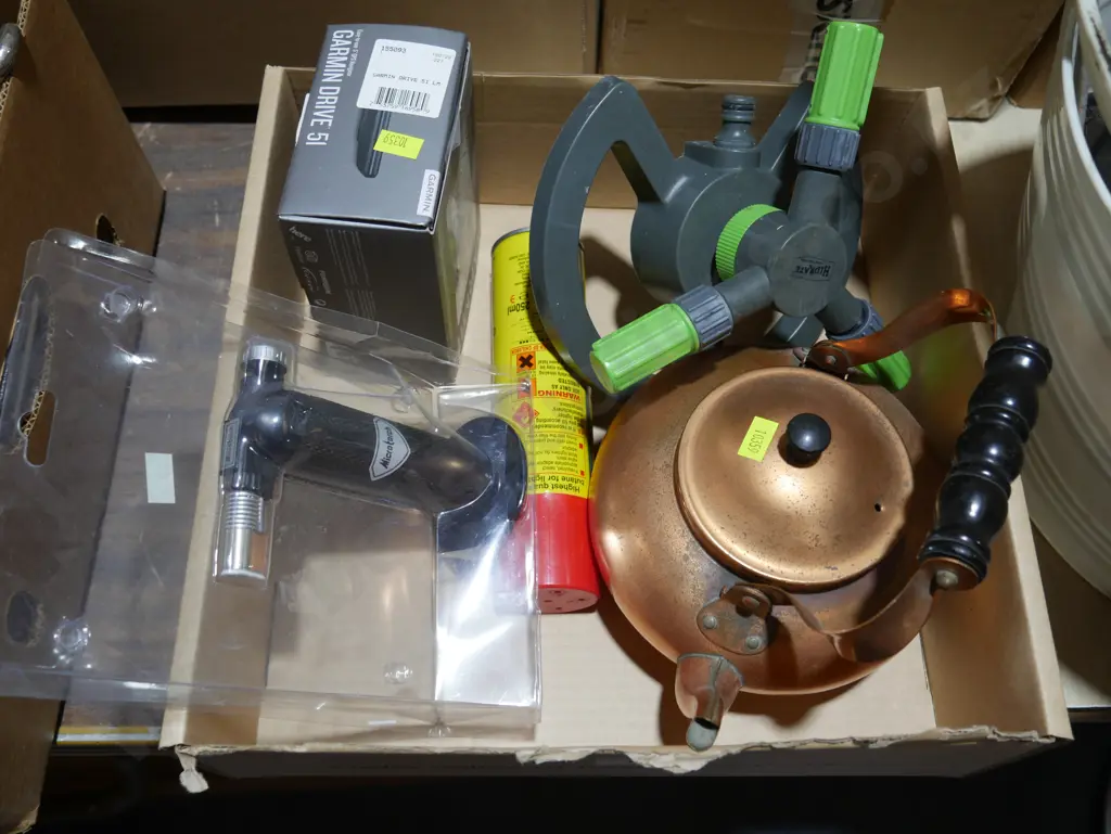 Garmin navigator, copper kettle etc Image 1++