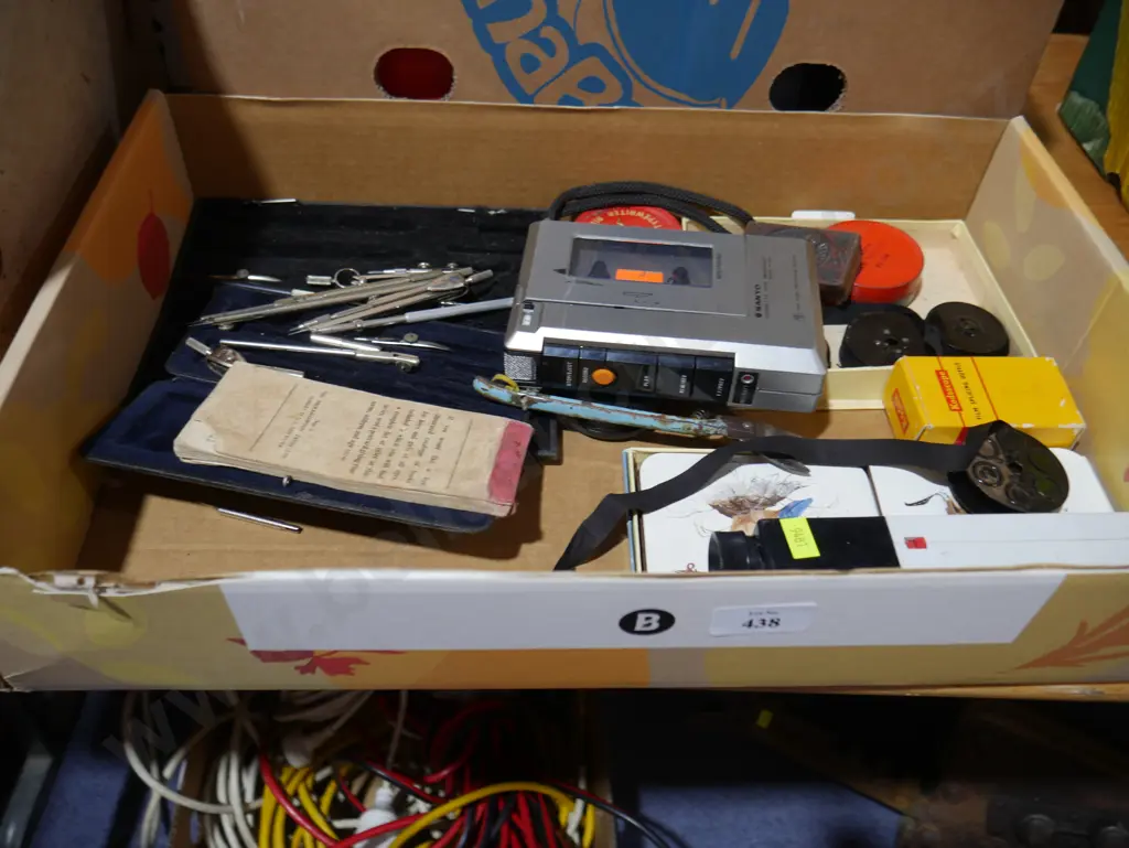 Storage bins Image 1++