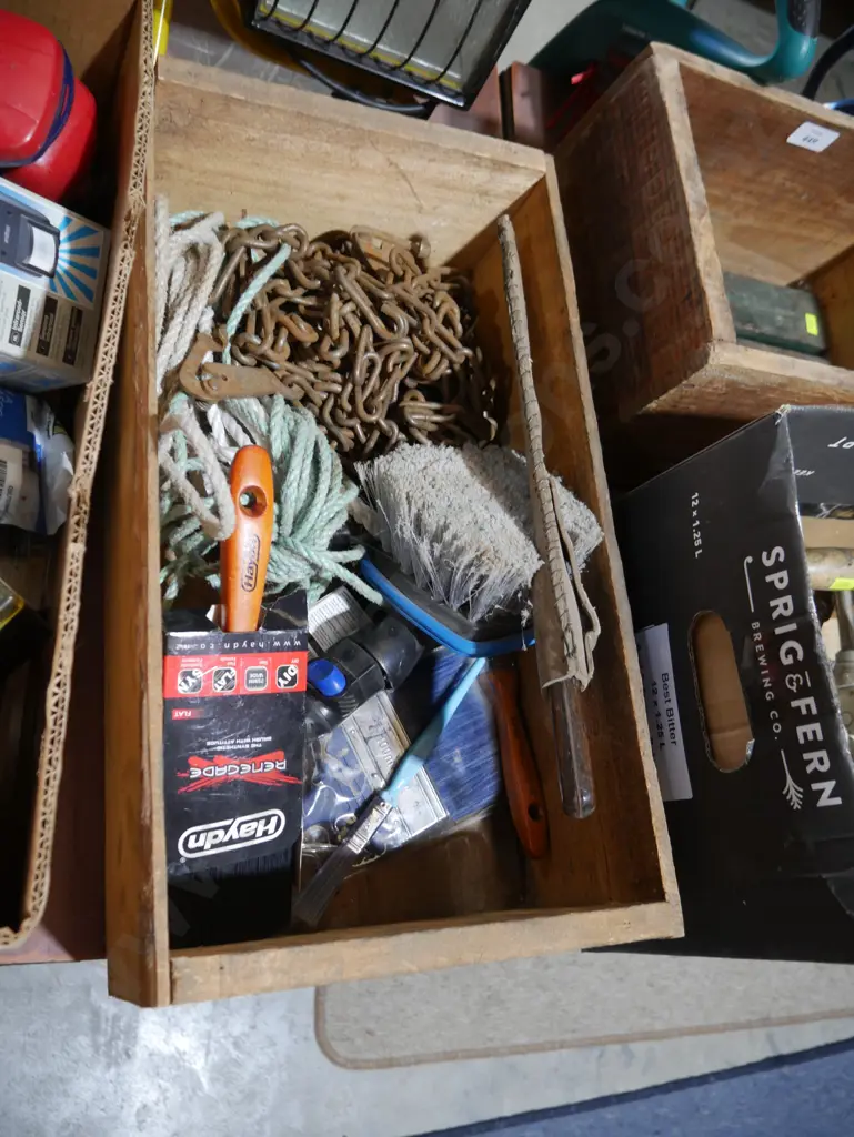 Garage sundries Image 1++