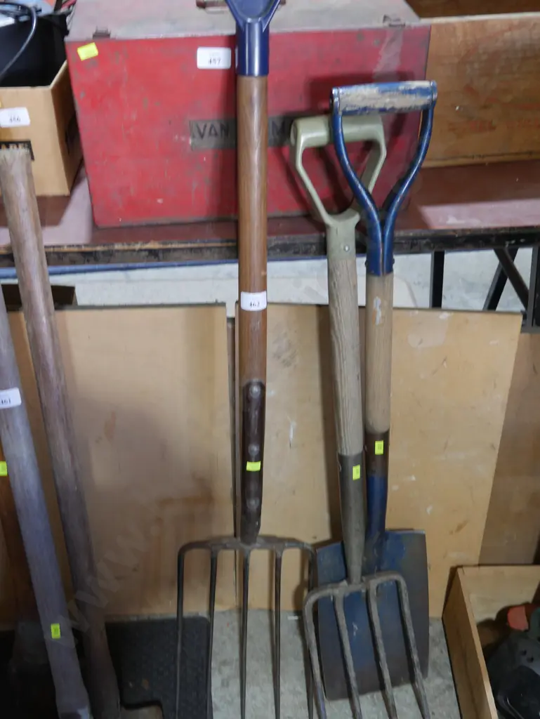 2 forks, spade Image 1++