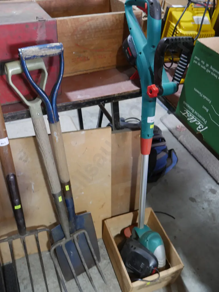 Bosch line trimmer Image 1++