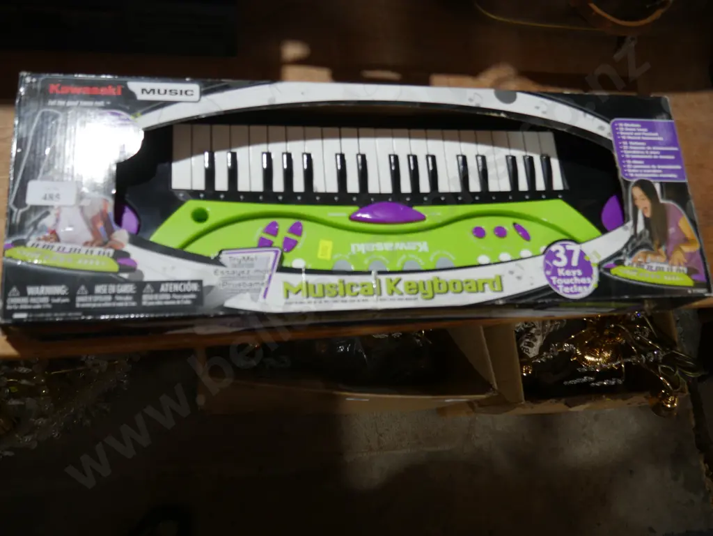 Musical keyboard Image 1++