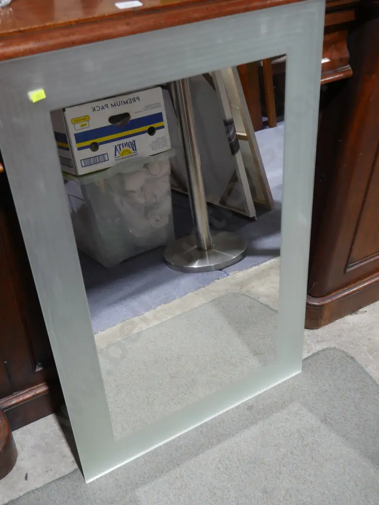 Framed mirror Image 1++