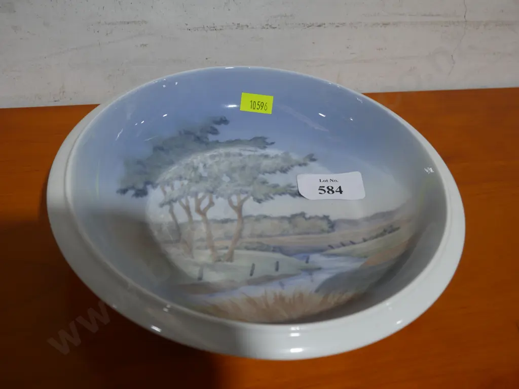 Royal Copenhagen dish Image 1++