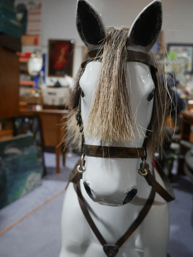 Rocking horse Image 1++