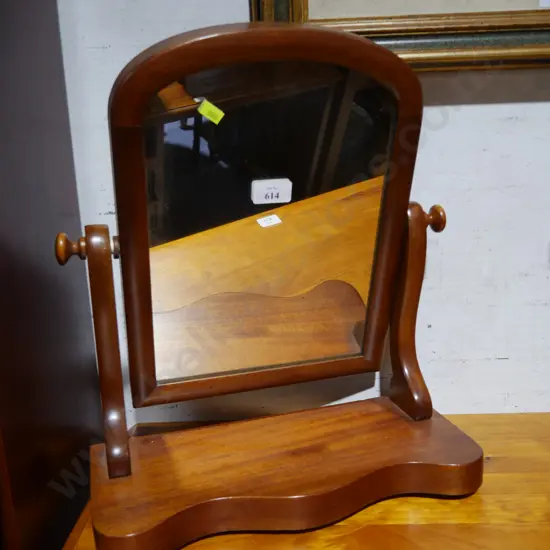 Dressing table mirror