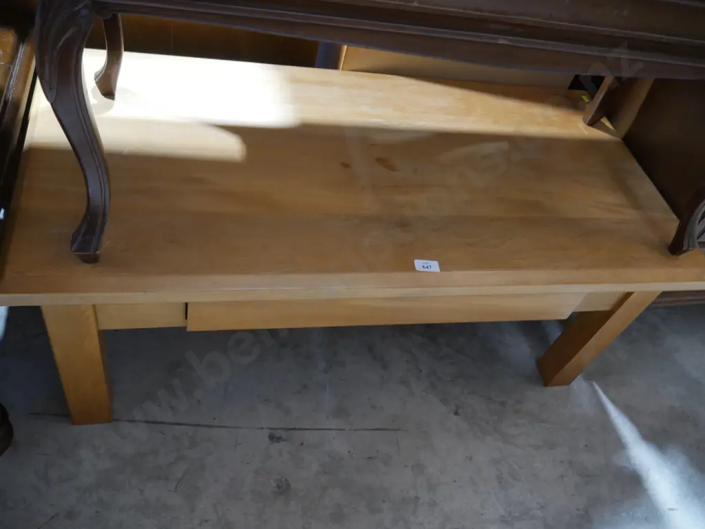 Coffee table Image 1++